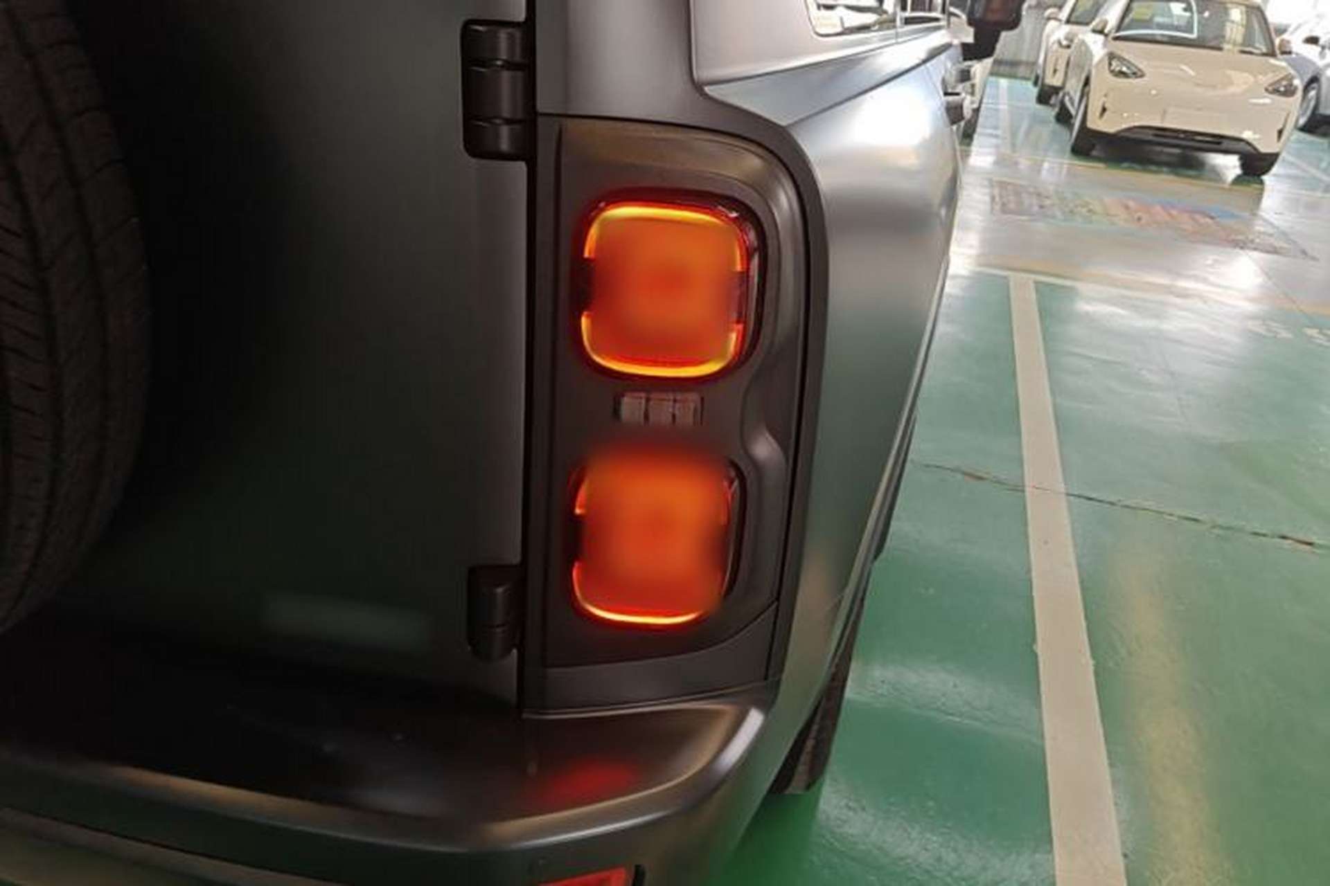 Used Haval H9 2024 2.0T Gasoline All-Wheel-Drive Extreme Edition Right Rear Taillight