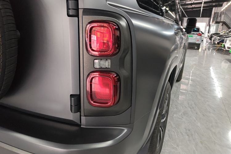 Used Haval H9 2024 2.0T Gasoline All-Wheel-Drive Extreme Edition Right Rear Taillight