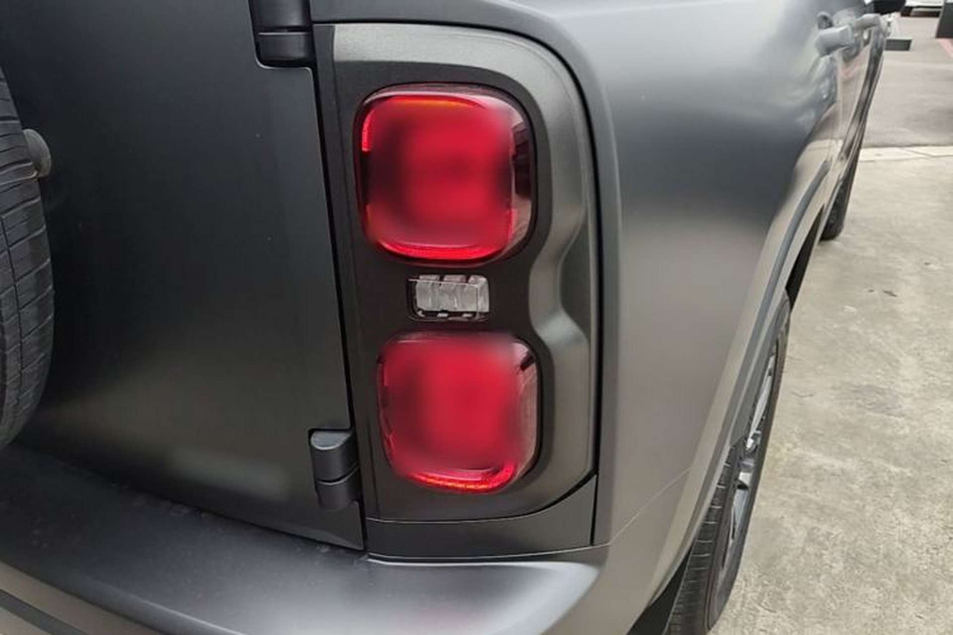 Used Haval H9 2024 2.0T Gasoline All-Wheel-Drive Extreme Edition Right Rear Taillight