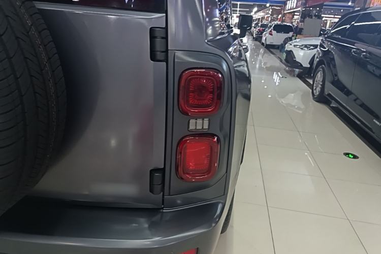 Used Haval H9 2024 2.0T Gasoline All-Wheel-Drive Extreme Edition Right Rear Taillight