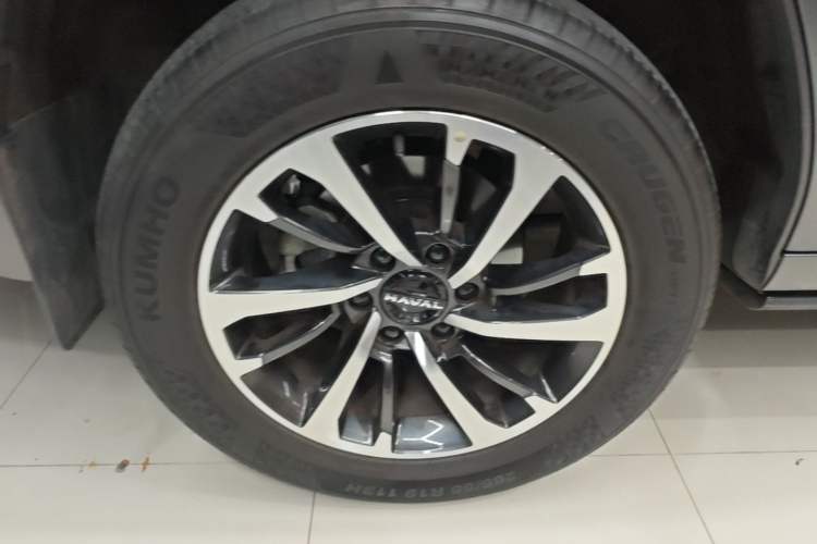 Used Haval H9 2024 2.0T Gasoline All-Wheel-Drive Extreme Edition Right Rear Wheel Hub