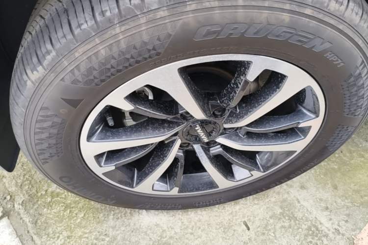 Used Haval H9 2024 2.0T Gasoline All-Wheel-Drive Extreme Edition Right Rear Wheel Hub
