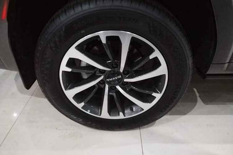 Used Haval H9 2024 2.0T Gasoline All-Wheel-Drive Extreme Edition Right Rear Wheel Hub
