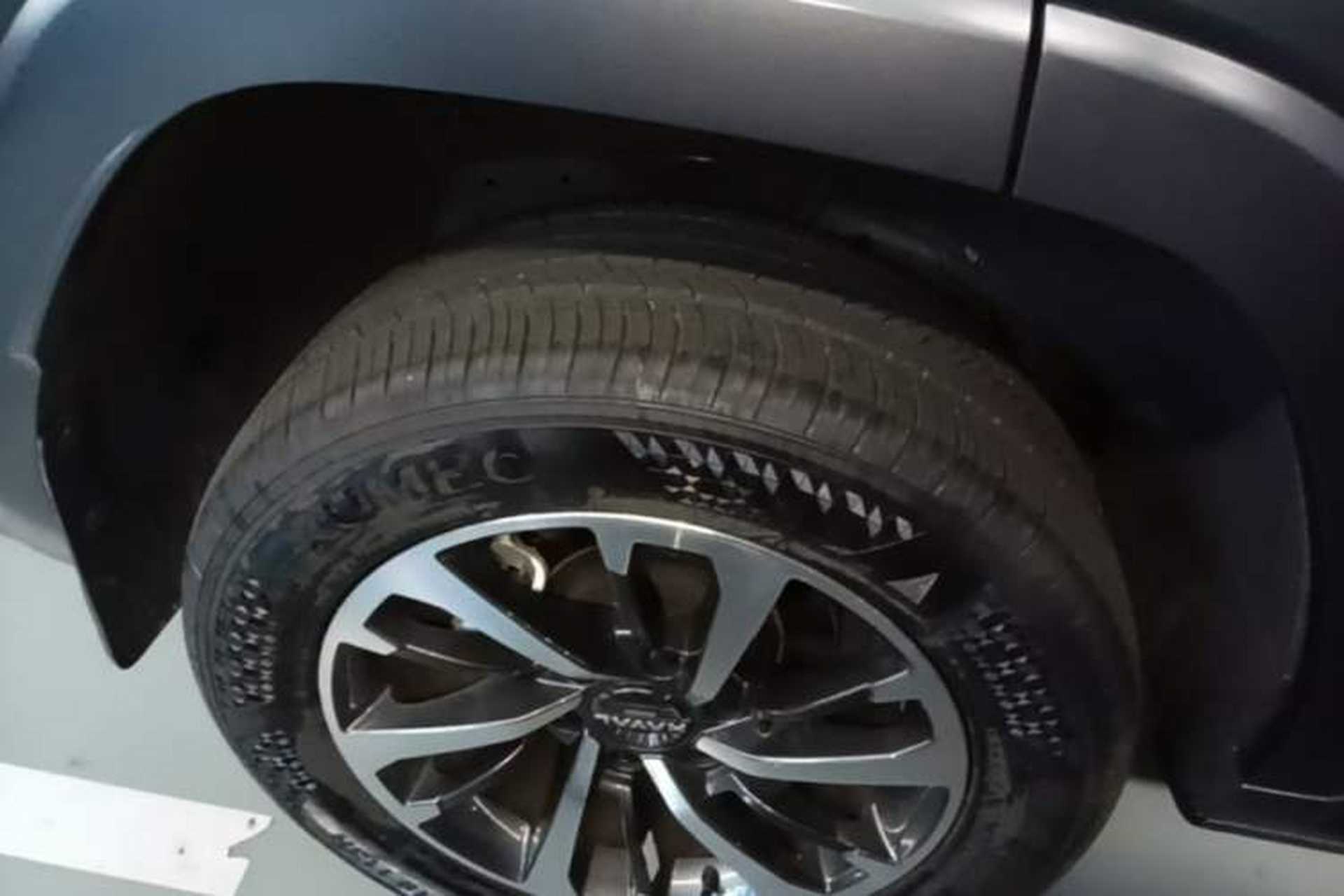 Used Haval H9 2024 2.0T Gasoline All-Wheel-Drive Extreme Edition Right Rear Wheel Hub