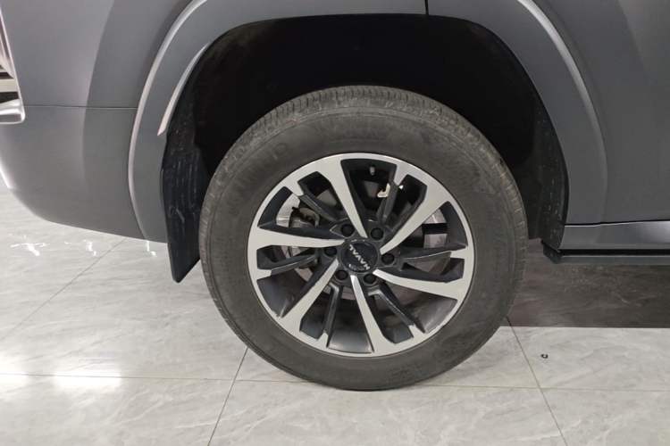 Used Haval H9 2024 2.0T Gasoline All-Wheel-Drive Extreme Edition Right Rear Wheel Hub