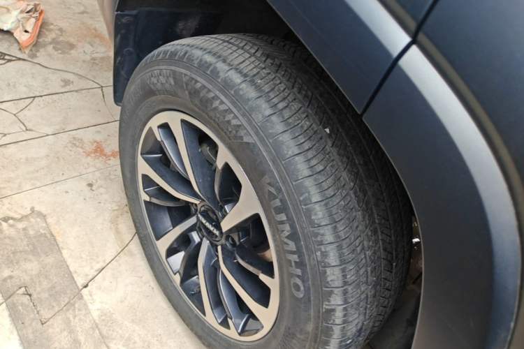 Used Haval H9 2024 2.0T Gasoline All-Wheel-Drive Extreme Edition Right Rear Wheel Hub