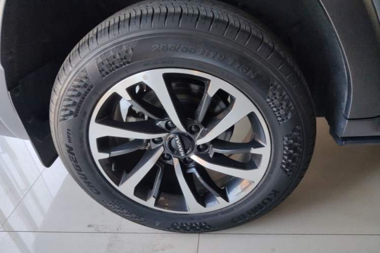 Used Haval H9 2024 2.0T Gasoline All-Wheel-Drive Extreme Edition Right Rear Wheel Hub