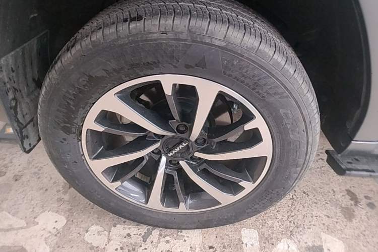 Used Haval H9 2024 2.0T Gasoline All-Wheel-Drive Extreme Edition Right Rear Wheel Hub