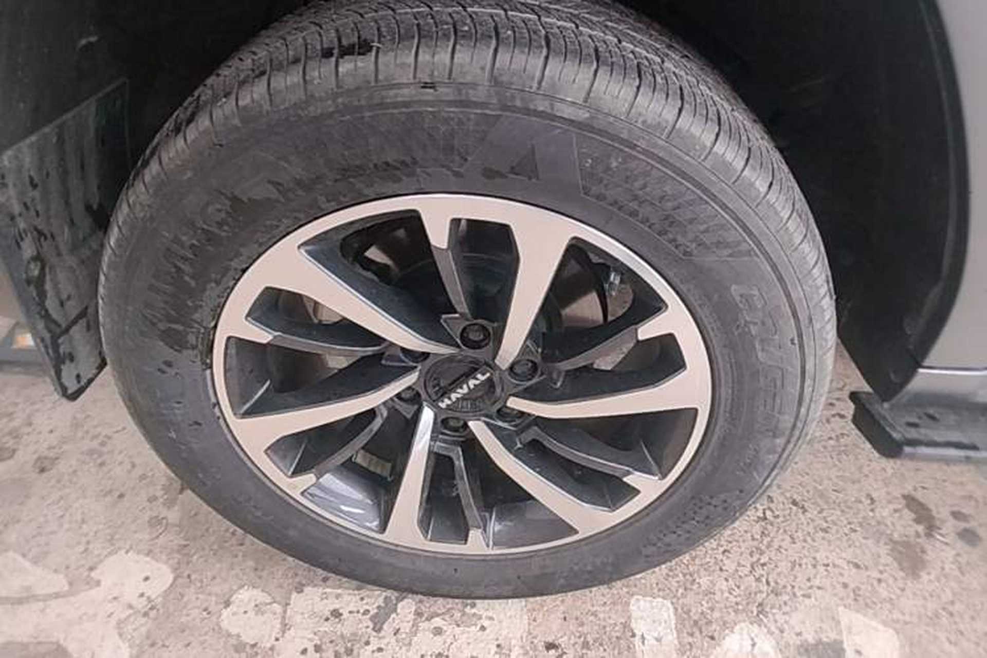 Used Haval H9 2024 2.0T Gasoline All-Wheel-Drive Extreme Edition Right Rear Wheel Hub