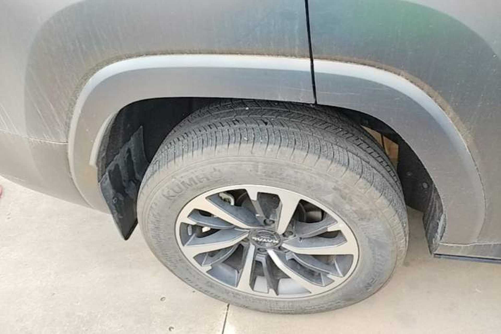 Used Haval H9 2024 2.0T Gasoline All-Wheel-Drive Extreme Edition Right Rear Wheel Hub