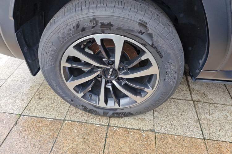 Used Haval H9 2024 2.0T Gasoline All-Wheel-Drive Extreme Edition Right Rear Wheel Hub