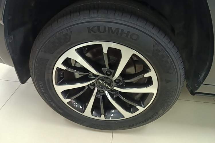 Used Haval H9 2024 2.0T Gasoline All-Wheel-Drive Extreme Edition Right Rear Wheel Hub
