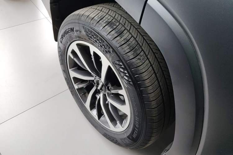 Used Haval H9 2024 2.0T Gasoline All-Wheel-Drive Extreme Edition Right Rear Wheel Hub