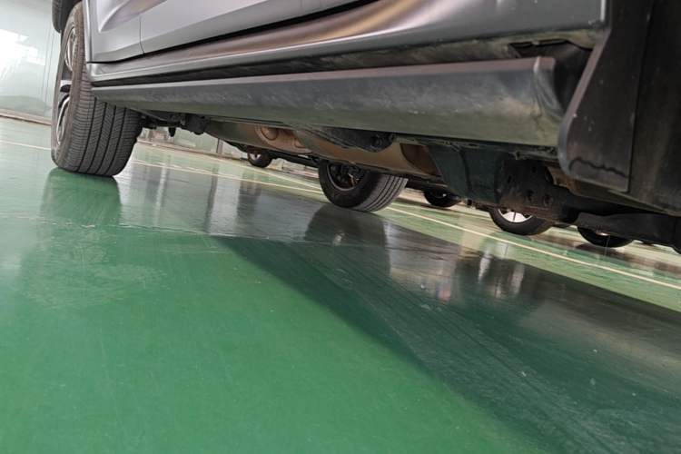 Used Haval H9 2024 2.0T Gasoline All-Wheel-Drive Extreme Edition Right Side Sill