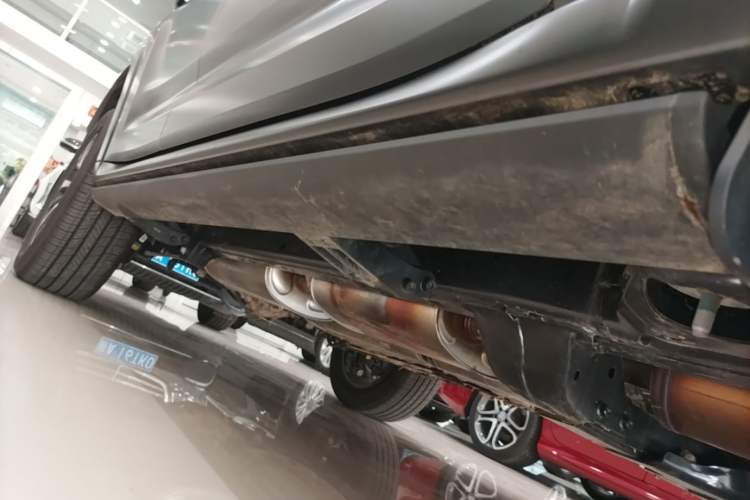 Used Haval H9 2024 2.0T Gasoline All-Wheel-Drive Extreme Edition Right Side Sill