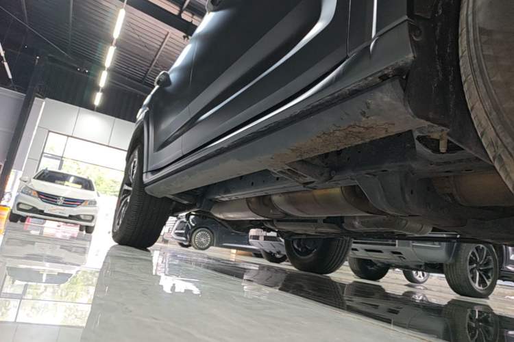 Used Haval H9 2024 2.0T Gasoline All-Wheel-Drive Extreme Edition Right Side Sill