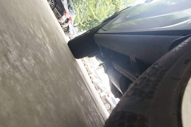 Used Haval H9 2024 2.0T Gasoline All-Wheel-Drive Extreme Edition Right Side Sill