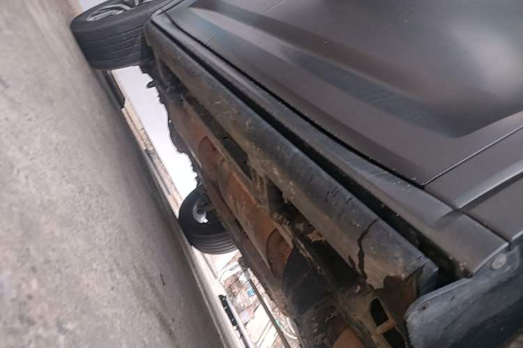 Used Haval H9 2024 2.0T Gasoline All-Wheel-Drive Extreme Edition Right Side Sill