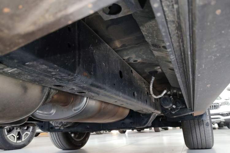 Used Haval H9 2024 2.0T Gasoline All-Wheel-Drive Extreme Edition Right Side Sill