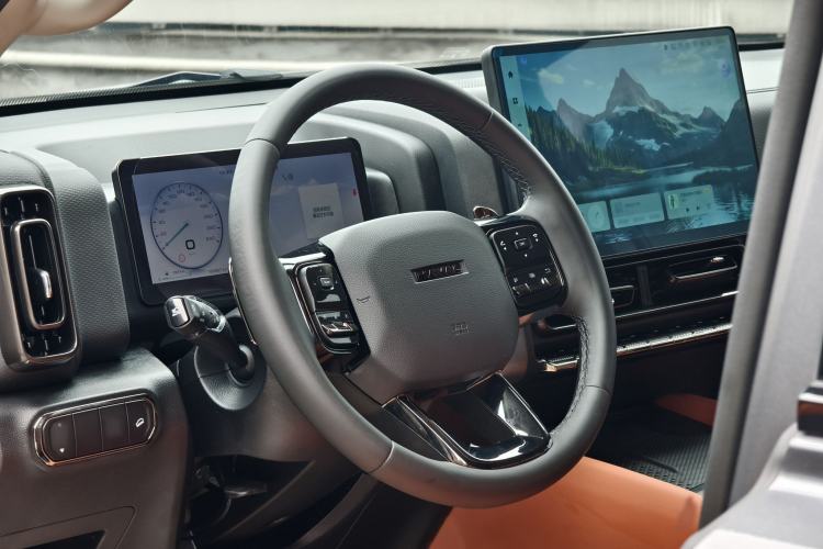 Used Haval H9 2024 2.0T Gasoline All-Wheel-Drive Extreme Edition Steering Wheel