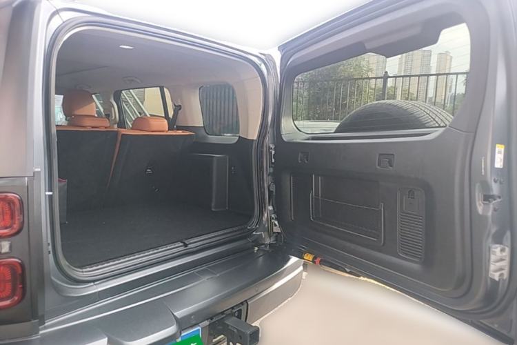 Used Haval H9 2024 2.0T Gasoline All-Wheel-Drive Extreme Edition Trunk