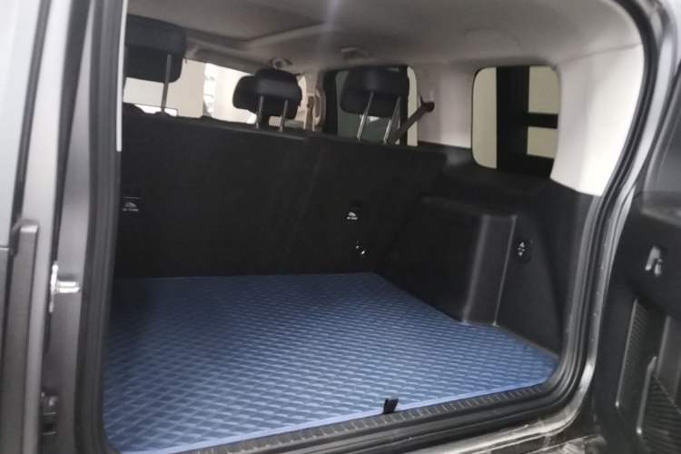 Used Haval H9 2024 2.0T Gasoline All-Wheel-Drive Extreme Edition Trunk