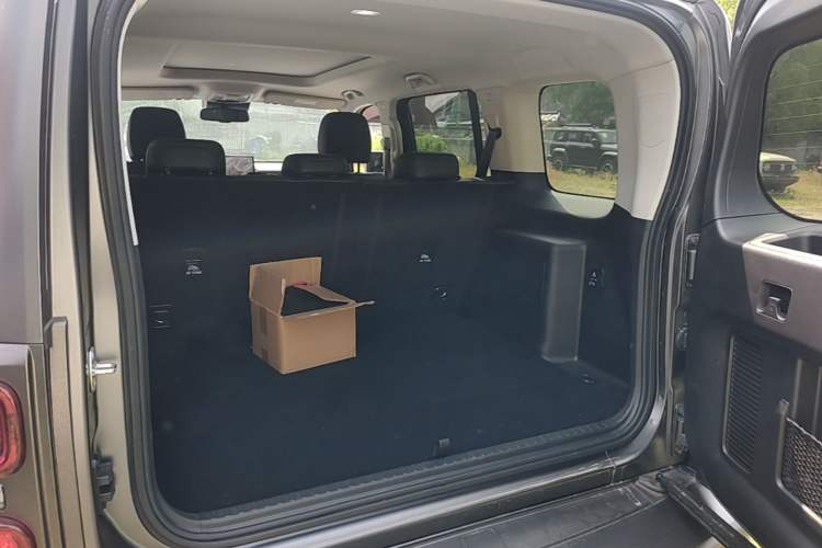 Used Haval H9 2024 2.0T Gasoline All-Wheel-Drive Extreme Edition Trunk