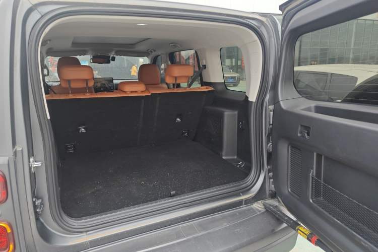 Used Haval H9 2024 2.0T Gasoline All-Wheel-Drive Extreme Edition Trunk