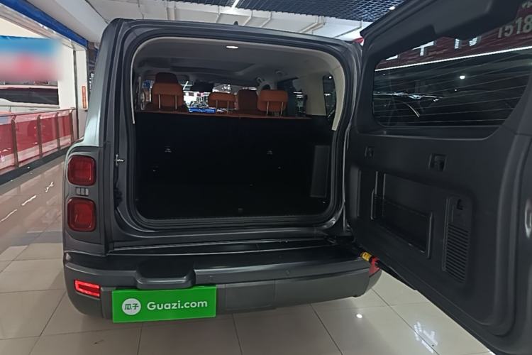 Used Haval H9 2024 2.0T Gasoline All-Wheel-Drive Extreme Edition Trunk