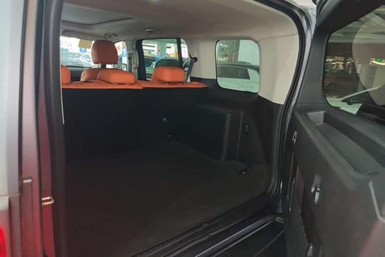 Used Haval H9 2024 2.0T Gasoline All-Wheel-Drive Extreme Edition Trunk