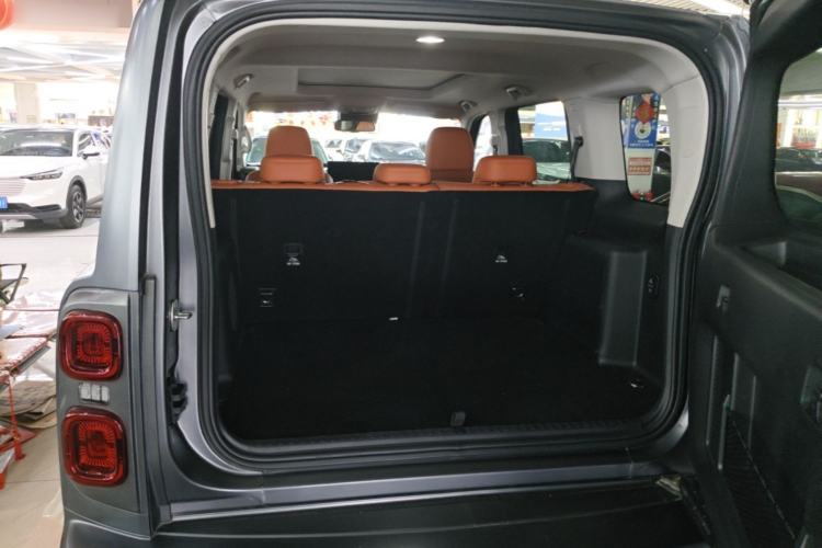 Used Haval H9 2024 2.0T Gasoline All-Wheel-Drive Extreme Edition Trunk