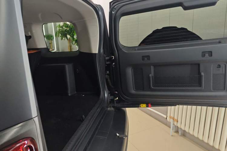 Used Haval H9 2024 2.0T Gasoline All-Wheel-Drive Extreme Edition Trunk