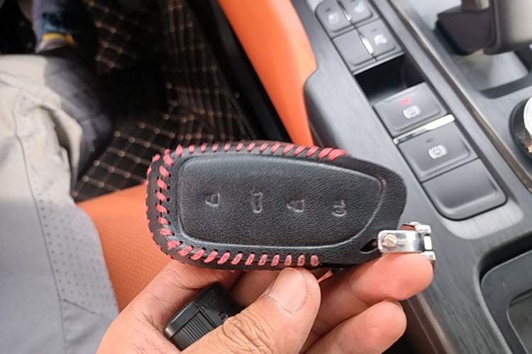 Used Haval H9 2024 2.0T Gasoline All-Wheel-Drive Extreme Edition Vehicle Key
