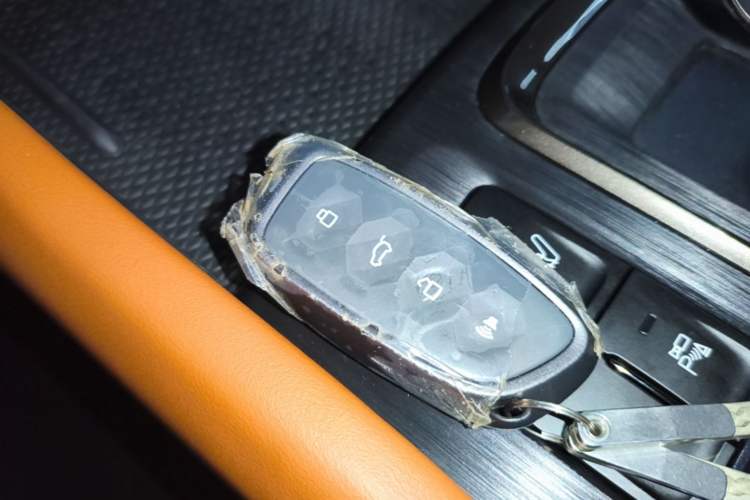 Used Haval H9 2024 2.0T Gasoline All-Wheel-Drive Extreme Edition Vehicle Key
