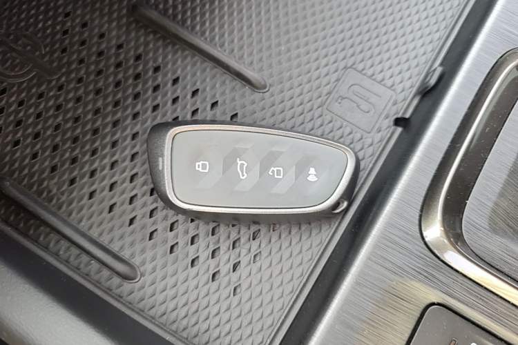 Used Haval H9 2024 2.0T Gasoline All-Wheel-Drive Extreme Edition Vehicle Key
