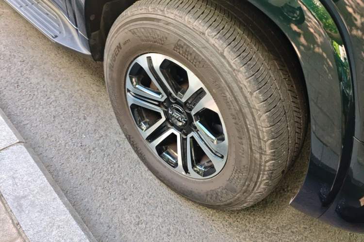 Used Haval H9 2024 2.0T Gasoline Four-Wheel Drive Explore Edition Right Front Wheel Hub