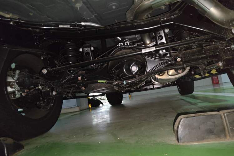 Used Haval H9 2024 2.0T Gasoline All-Wheel-Drive Extreme Edition Chassis Rear