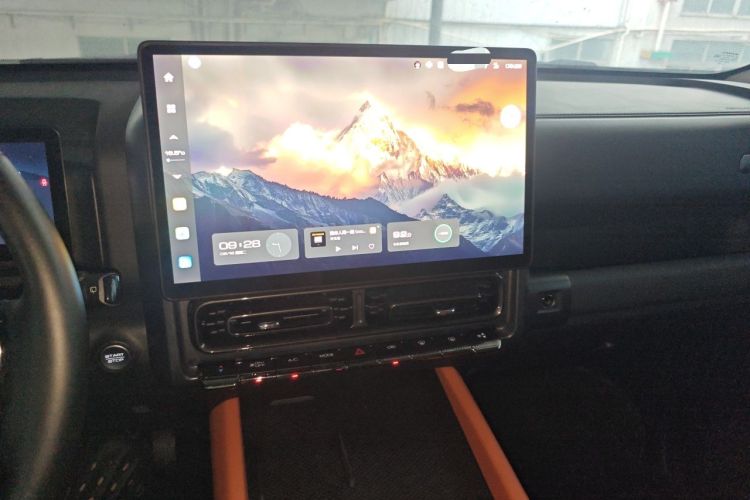 Used Haval H9 2024 2.0T Gasoline All-Wheel-Drive Extreme Edition Audio And AC Panel
