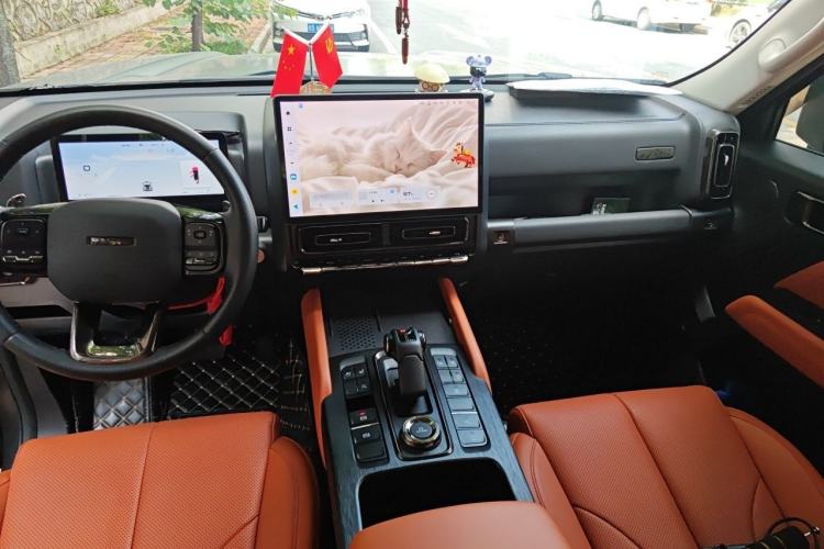 Used Haval H9 2024 2.4T Diesel 4x4 Extreme Edition Center Console