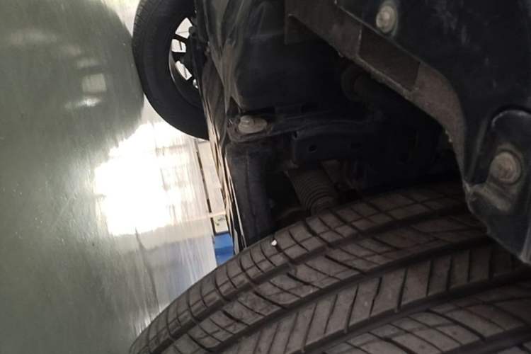 Used Haval H9 2024 2.0T Gasoline All-Wheel-Drive Extreme Edition Chassis Front