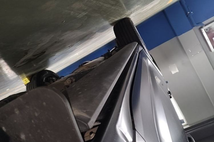 Used Haval H9 2024 2.0T Gasoline All-Wheel-Drive Extreme Edition Chassis Front Right