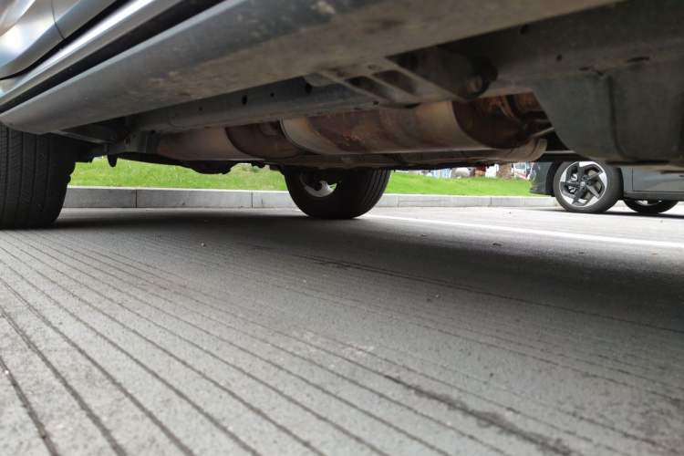 Used Haval H9 2024 2.0T Gasoline All-Wheel-Drive Extreme Edition Chassis Front Right