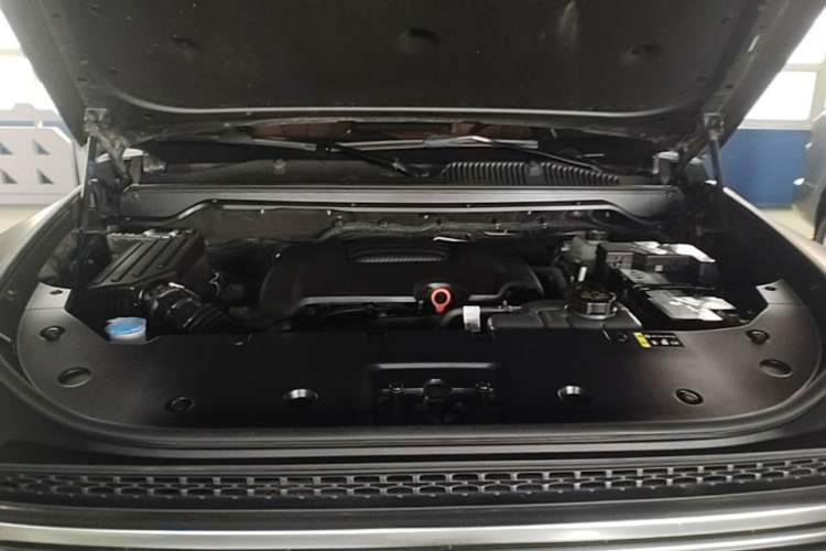 Used Haval H9 2024 2.0T Gasoline All-Wheel-Drive Extreme Edition Engine Bay