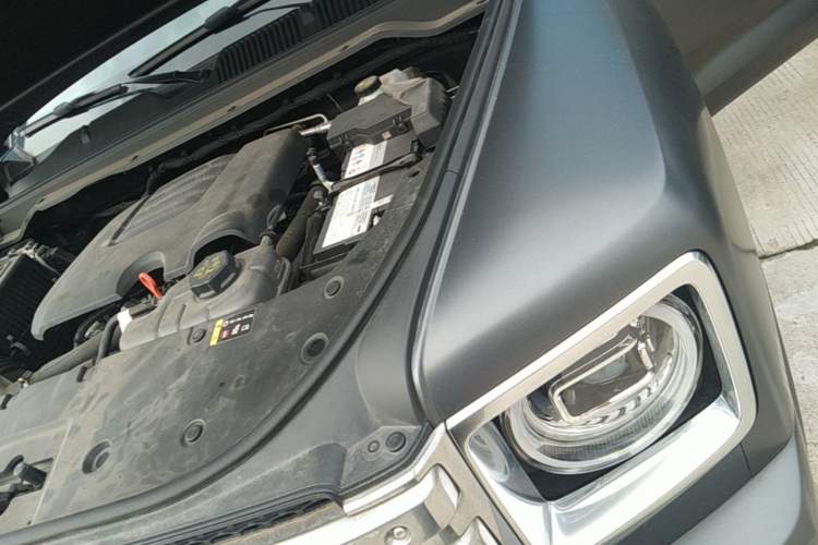 Used Haval H9 2024 2.0T Gasoline All-Wheel-Drive Extreme Edition Engine Bay Left