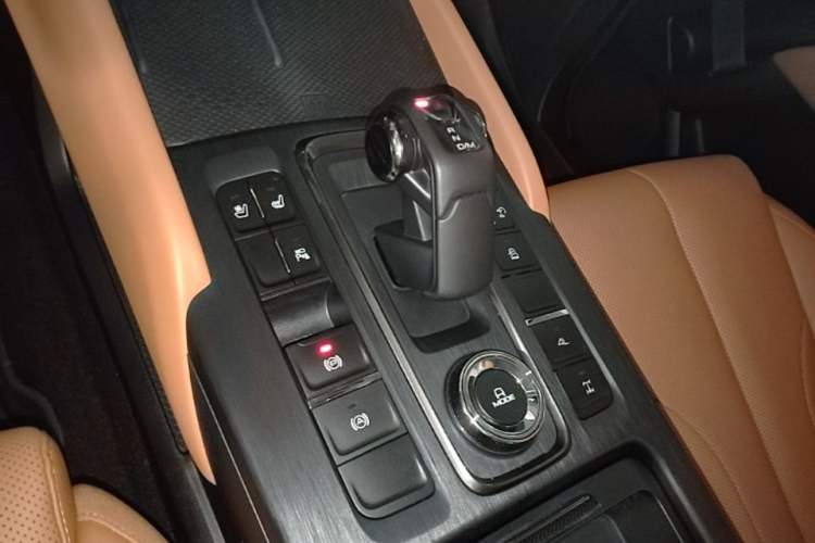 Used Haval H9 2024 2.0T Gasoline All-Wheel-Drive Extreme Edition Gear Lever