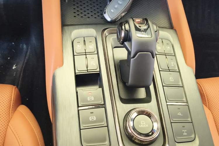 Used Haval H9 2024 2.0T Gasoline All-Wheel-Drive Extreme Edition Gear Lever