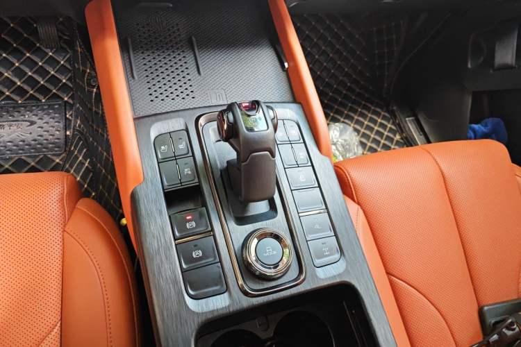 Used Haval H9 2024 2.4T Diesel 4x4 Extreme Edition Gear Lever