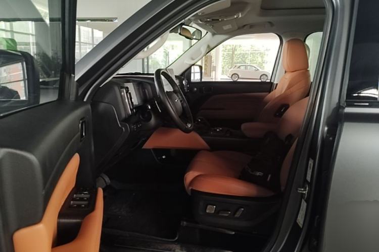 Used Haval H9 2024 2.0T Gasoline All-Wheel-Drive Extreme Edition Left Front Seat