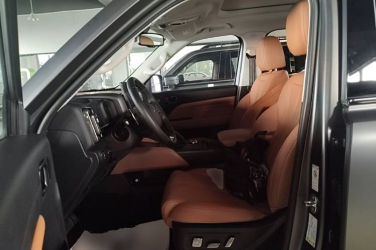 Used Haval H9 2024 2.0T Gasoline All-Wheel-Drive Extreme Edition Left Front Seat