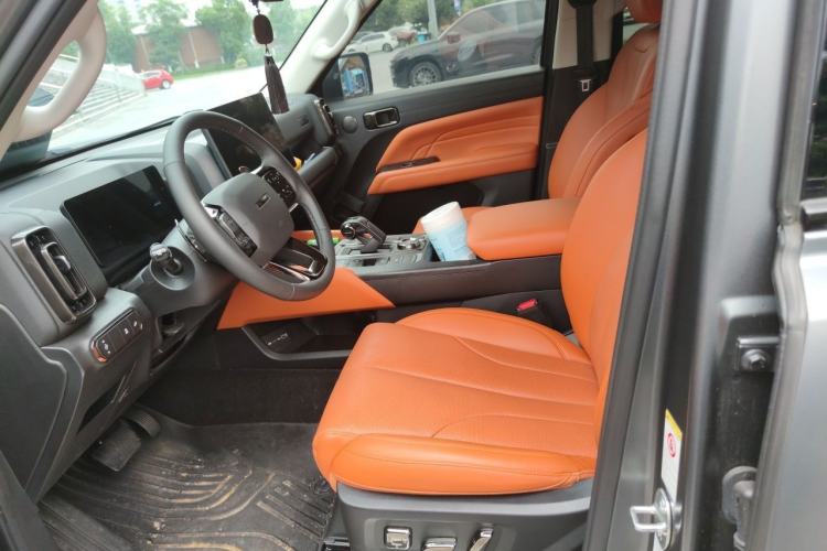 Used Haval H9 2024 2.0T Gasoline All-Wheel-Drive Extreme Edition Left Front Seat